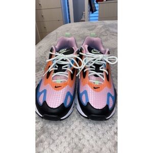 Nike Air Max 200 SE Sneaker